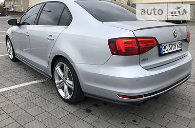 Хетчбек Volkswagen Jetta 2016 в 