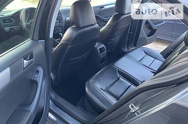 Седан Volkswagen Jetta 2015 в 