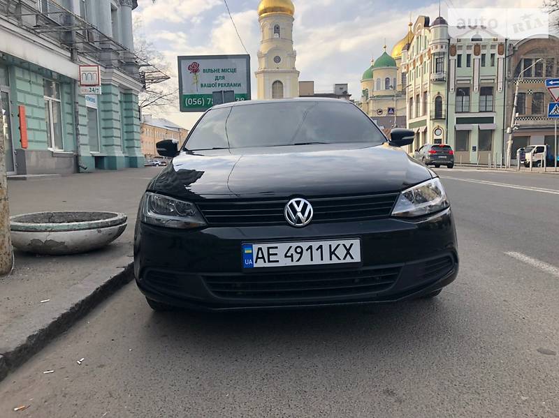 Седан Volkswagen Jetta 2011 в Днепре