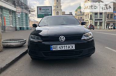 Седан Volkswagen Jetta 2011 в 