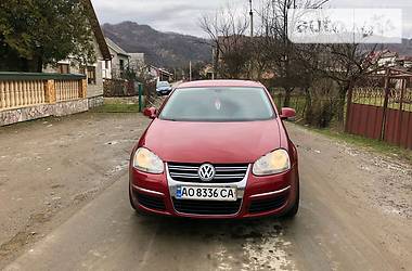 Седан Volkswagen Jetta 2006 в Тячеве