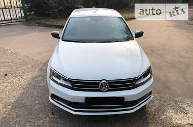 Седан Volkswagen Jetta 2016 в 