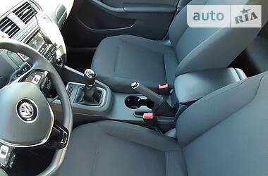 Седан Volkswagen Jetta 2015 в 