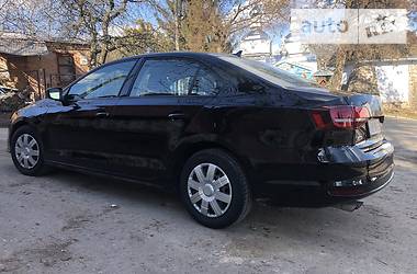 Седан Volkswagen Jetta 2015 в 