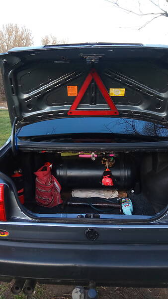 Хетчбек Volkswagen Jetta 1990 в П'ятихатках