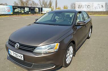 Седан Volkswagen Jetta 2013 в 