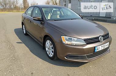 Седан Volkswagen Jetta 2013 в 