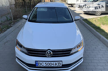 Седан Volkswagen Jetta 2015 в Львове