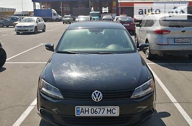 Седан Volkswagen Jetta 2010 в Мариуполе