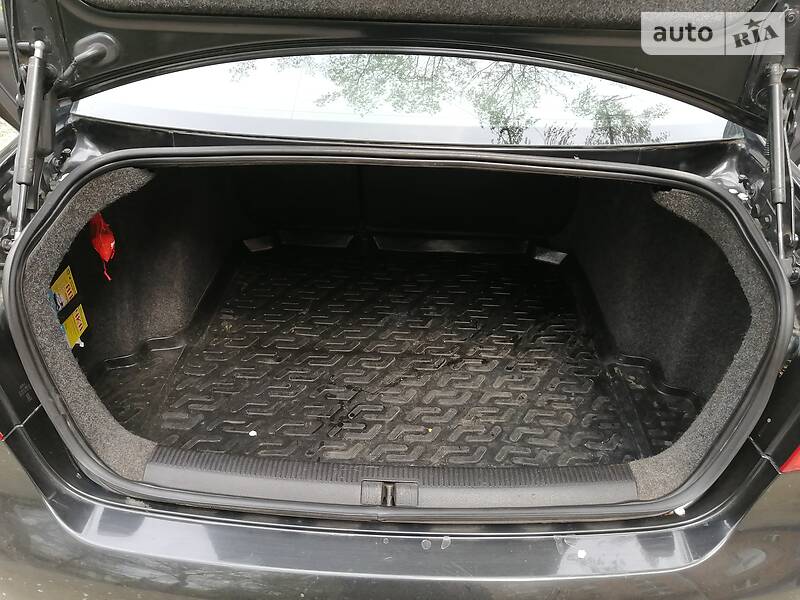 Седан Volkswagen Jetta 2007 в Києві