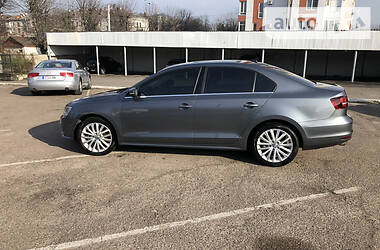 Седан Volkswagen Jetta 2016 в 