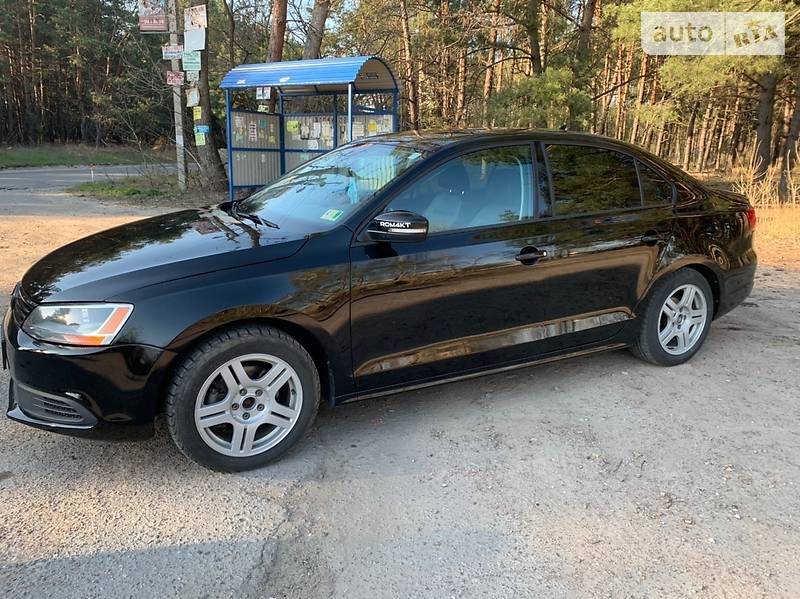Седан Volkswagen Jetta 2013 в Києві