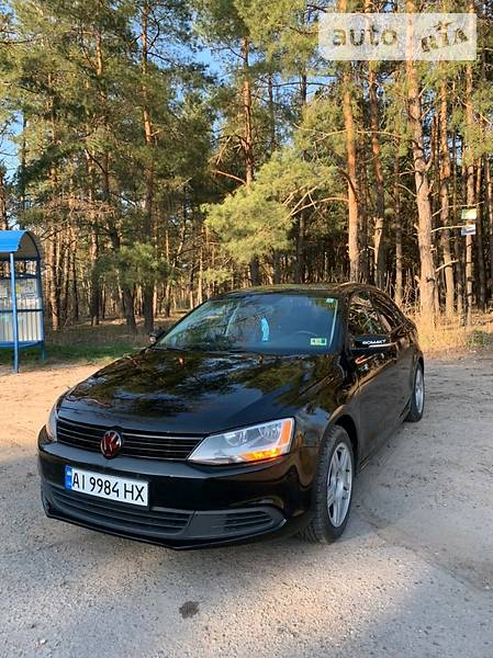 Седан Volkswagen Jetta 2013 в Києві
