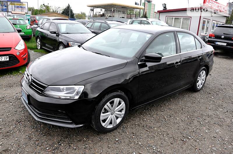 Седан Volkswagen Jetta 2017 в Львові
