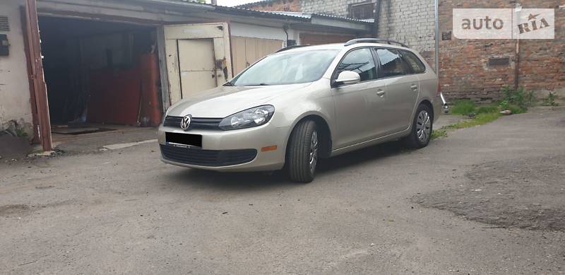 Універсал Volkswagen Jetta 2013 в Хмельницькому