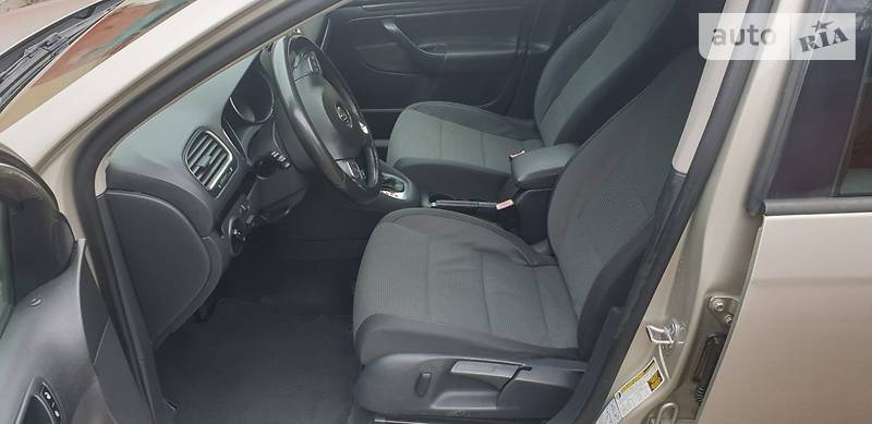 Універсал Volkswagen Jetta 2013 в Хмельницькому