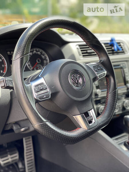 Седан Volkswagen Jetta 2014 в Києві