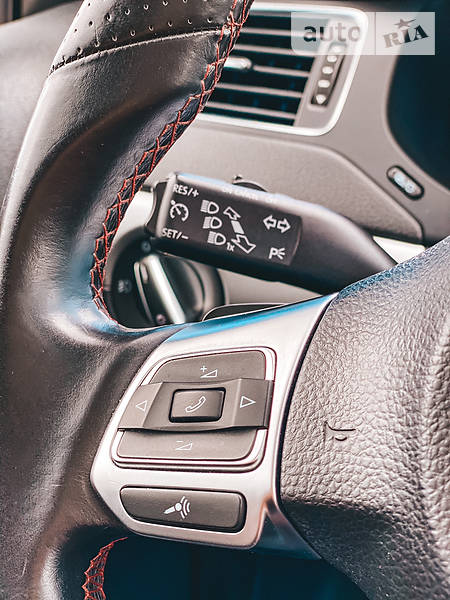 Седан Volkswagen Jetta 2014 в Києві
