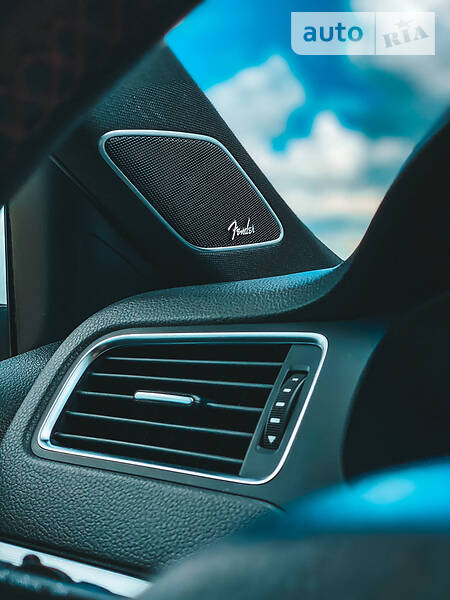 Седан Volkswagen Jetta 2014 в Києві