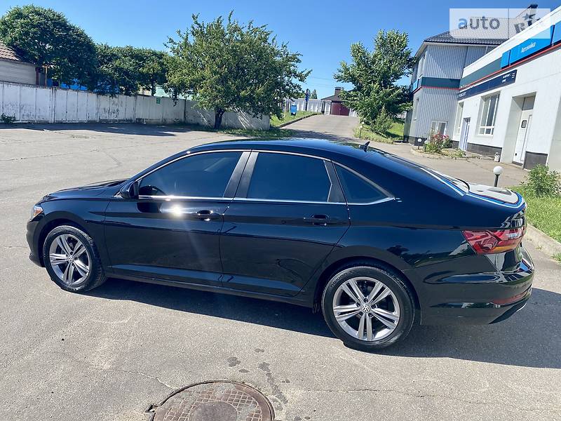 Седан Volkswagen Jetta 2018 в Сумах