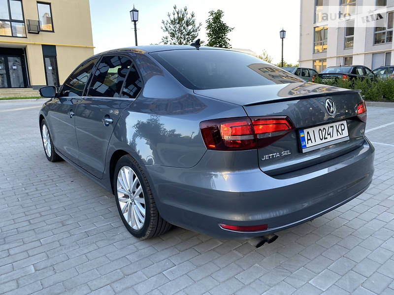 Седан Volkswagen Jetta 2015 в Києві