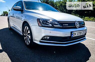 Седан Volkswagen Jetta 2016 в 
