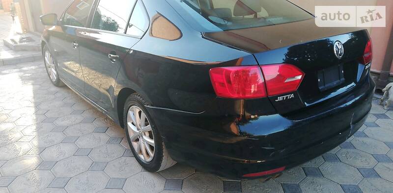 Седан Volkswagen Jetta 2012 в Мариуполе