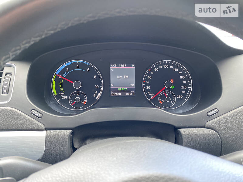 Седан Volkswagen Jetta 2013 в Києві