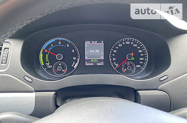 Седан Volkswagen Jetta 2013 в 