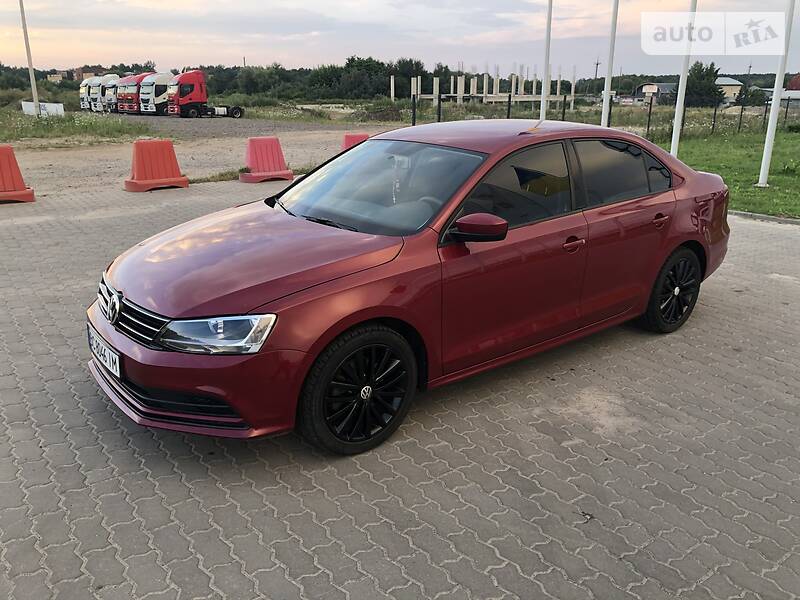 Седан Volkswagen Jetta 2016 в 