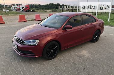 Седан Volkswagen Jetta 2016 в 