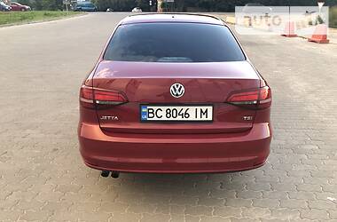 Седан Volkswagen Jetta 2016 в 