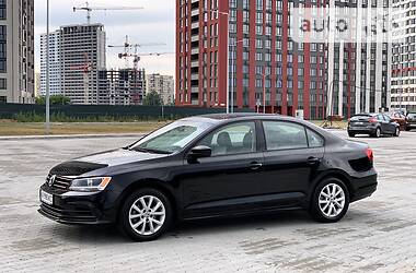 Седан Volkswagen Jetta 2015 в 