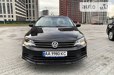 Седан Volkswagen Jetta 2015 в 