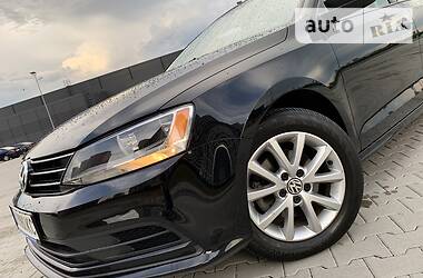 Седан Volkswagen Jetta 2015 в 