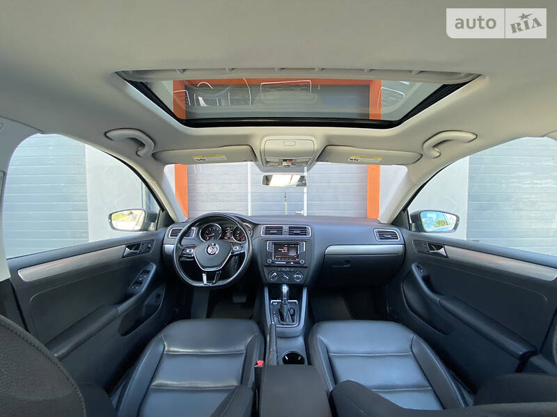 Седан Volkswagen Jetta 2016 в Києві