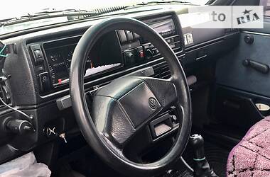 Седан Volkswagen Jetta 1990 в 