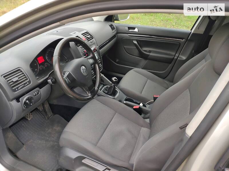 Седан Volkswagen Jetta 2006 в Радивилове