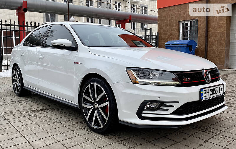 Седан Volkswagen Jetta 2017 в Одессе