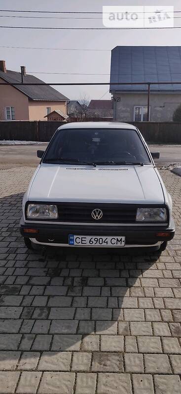 Седан Volkswagen Jetta 1987 в Чернівцях