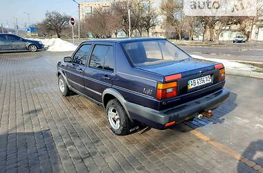 Седан Volkswagen Jetta 1987 в Кропивницком