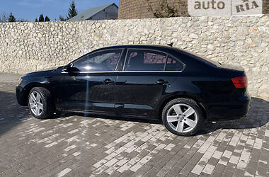 Седан Volkswagen Jetta 2011 в Тернополе