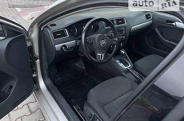 Седан Volkswagen Jetta 2013 в Луцьку