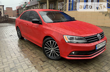 Седан Volkswagen Jetta 2015 в Покровске