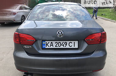 Седан Volkswagen Jetta 2014 в Києві