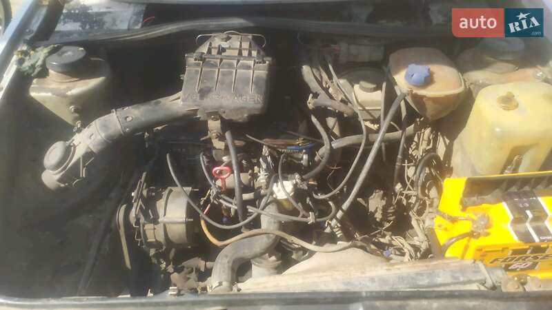 Седан Volkswagen Jetta 1986 в Березному