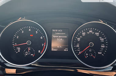 Седан Volkswagen Jetta 2016 в 