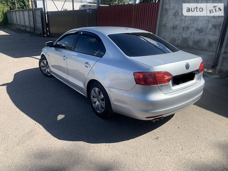 Седан Volkswagen Jetta 2013 в Броварах