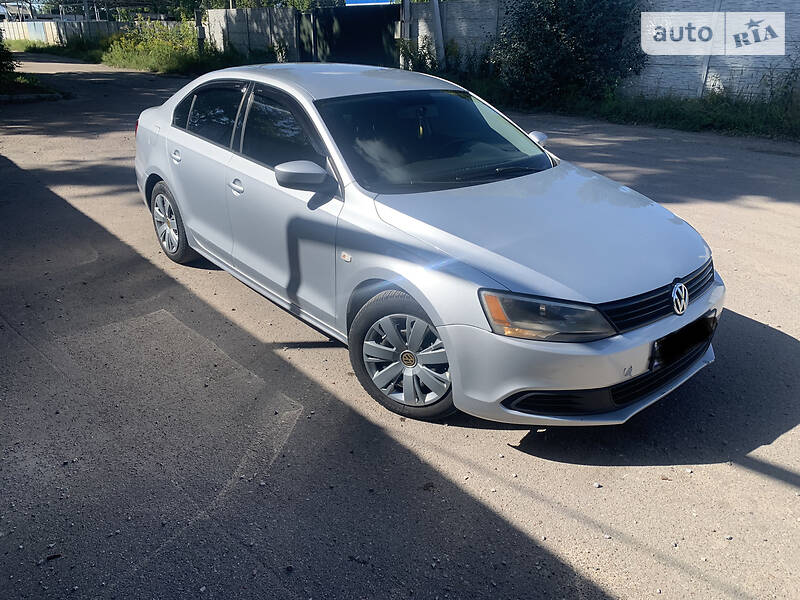 Седан Volkswagen Jetta 2013 в Броварах
