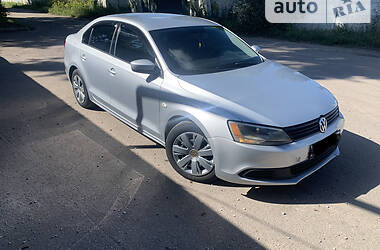 Седан Volkswagen Jetta 2013 в 